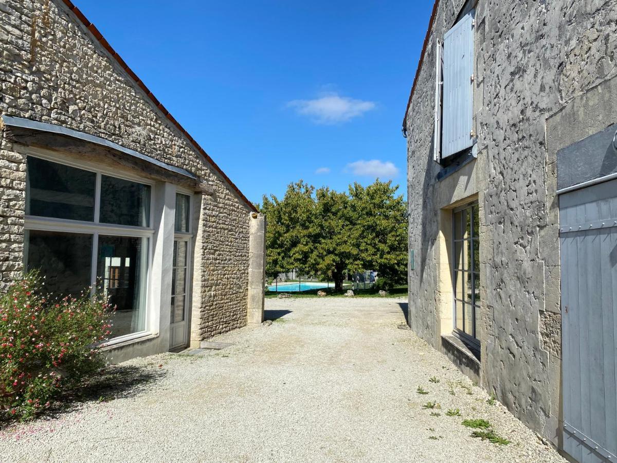 Domaine De La Laigne - Spa Asnières-la-Giraud Kültér fotó
